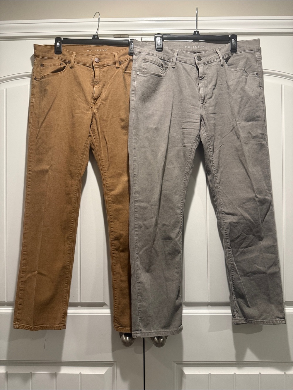 Mott & Bow  Slim Straight Pants in Tan and Gray size 36*30
